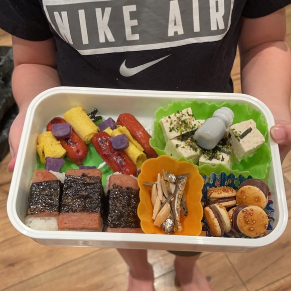 Mystery Box of Cute Bento Supplies - Picture 10 of 13